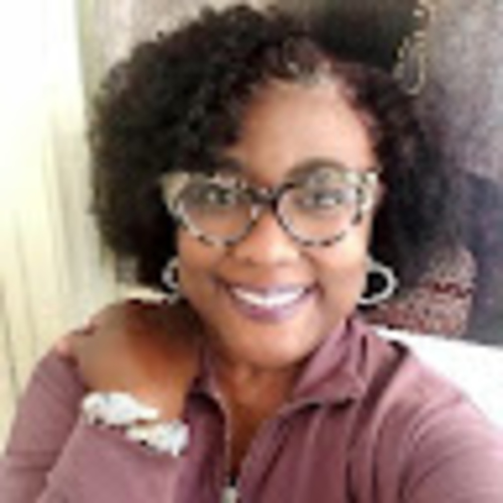 Meet your Posher, Nita